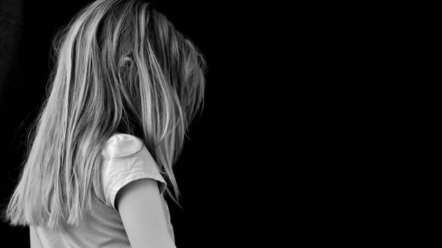 Αδιανόητο περιστατικό στα Χανιά: Παππούς κλώτσησε το 2 ετών εγγονάκι του – Η Αστυνομία προχώρησε άμεσα στην σύλληψή του