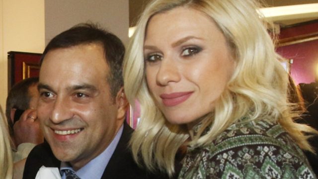 Κρατερός Κατσούλης: «Δεν σκοπεύω να μείνω για πάντα μόνος…» – Αμηχανία για την Κατερίνα Καραβάτου