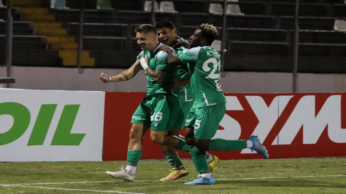 Super League / Λεβαδειακός – Ατρόμητος 2-1: Πρώτη νίκη με υπογραφή Σκβάρκα