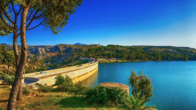 Για όσους δεν έφυγαν στην 28η Οκτωβρίου: Τα ιδανικά μέρη για μια μονοήμερη εκδρομή εντός Αττικής