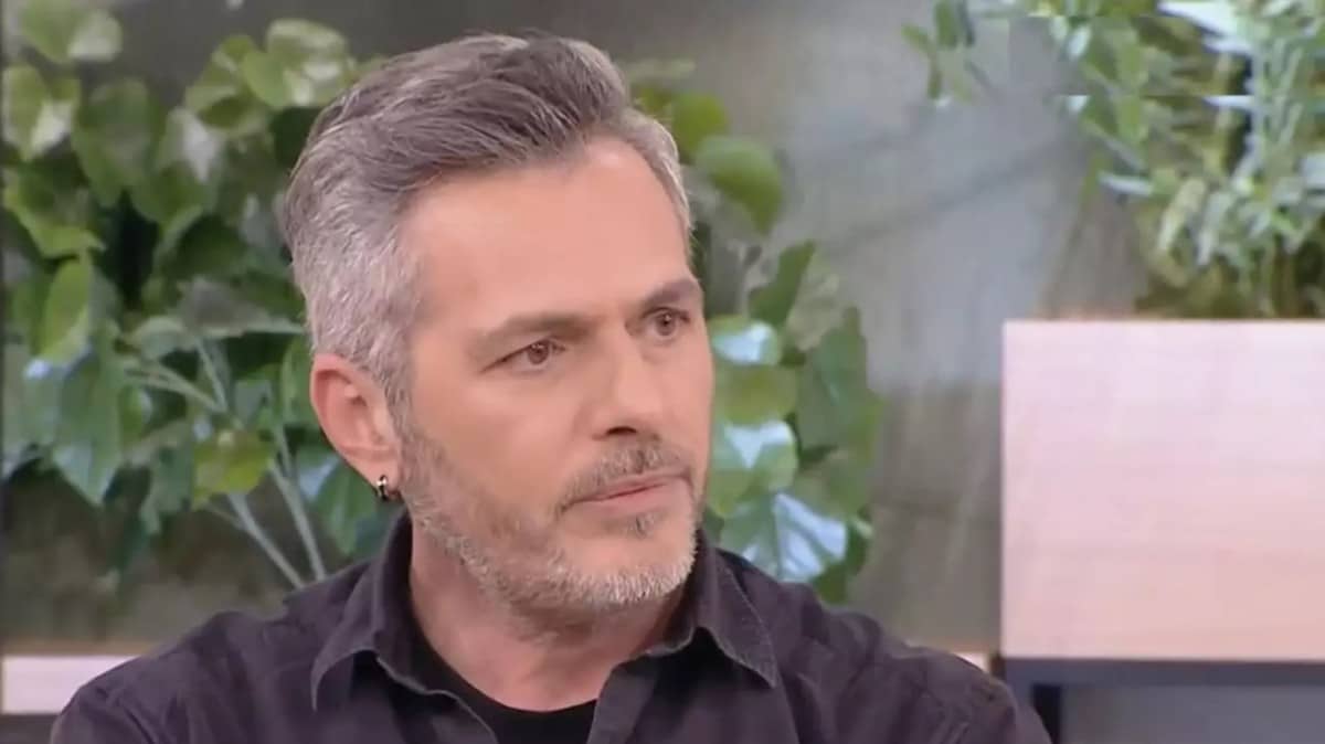 Κατάθεση ψυχής από τον Μάριο Αθανασίου: «Με έχουν παρενοχλήσει σεξουαλικά στα 17 σε ένα ταξί»