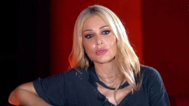 Άκρως αποκαλυπτική η Νατάσα Θεοδωρίδου: «Όταν ήμουν μικρή η μαμά μου με…»