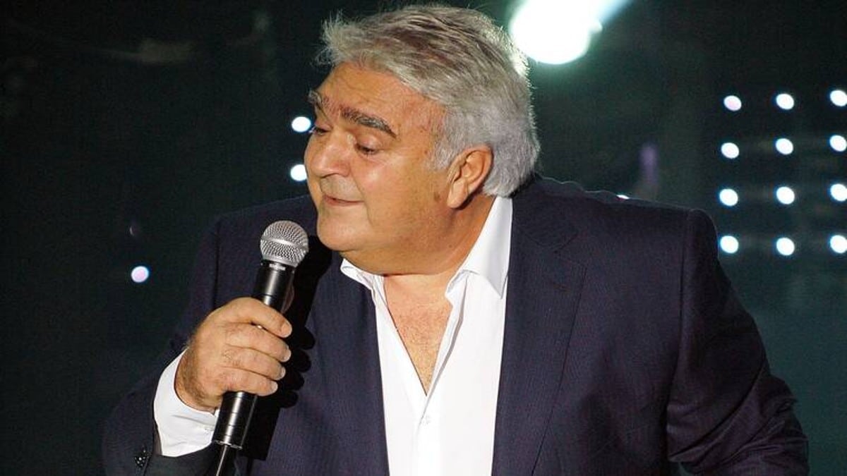 Δεν μπορεί να το κρύψει πια – Στη φόρα το πραγματικό όνομα του Πασχάλη Τερζή!