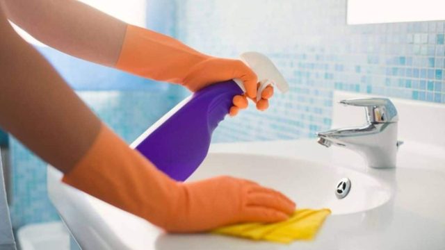 3 υλικά για να έχετε πάντα ένα καθαρό μπάνιο – Απομακρύνετε τη σκουριά από τα πλακάκια στη στιγμή!