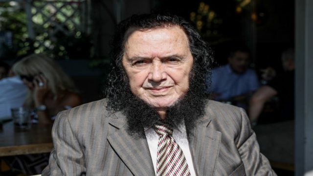 Σταμάτης Κόκοτας: Αυτός είναι ο τελευταίος άνθρωπος που τον είδε πριν πεθάνει – «Σήκωσε το χεράκι του, με χαιρέτησε, λύγισα»