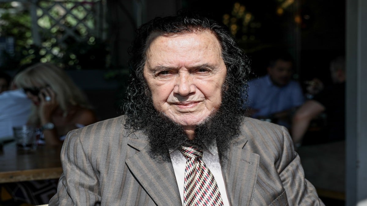 Σταμάτης Κόκοτας: Αυτός είναι ο τελευταίος άνθρωπος που τον είδε πριν πεθάνει – «Σήκωσε το χεράκι του, με χαιρέτησε, λύγισα»