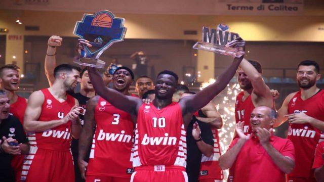Super Cup, Παναθηναϊκός – Ολυμπιακός 52-67: Κόκκινη η πρώτη κούπα της σεζόν με περίπατο επί των πρασίνων