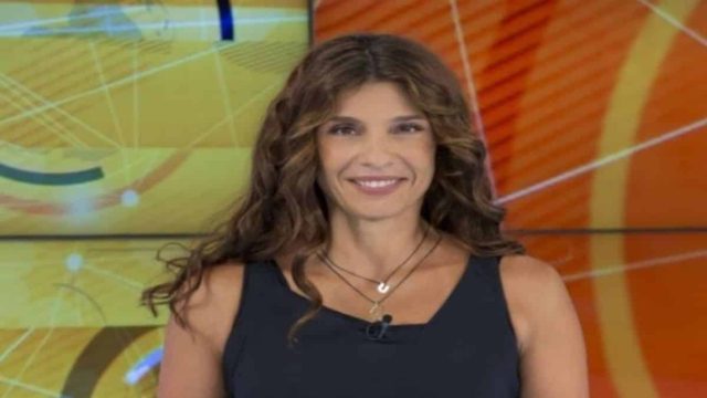 Εικόνα σοκ: Δείτε την Πόπη Τσαπανίδου το 1998 πριν τις πλαστικές!