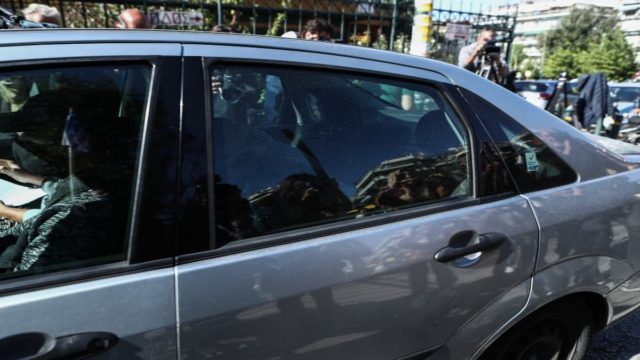 Βιασμός 12χρονης στον Κολώνο: Στην ανακρίτρια οι 3 συλληφθέντες! Τι θα υποστηρίξουν – Ποιοι είναι στη λίστα των 35; Ο μυστηριώδης «Μιχάλης» & το ενδεχόμενο του συνεργού