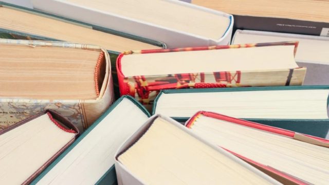 5 + 1 νέα βιβλία που κυκλοφόρησαν από τις εκδόσεις Μεταίχμιο και αξίζει να διαβάσεις