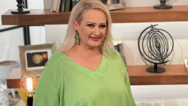 «Πατατράκ» από Άση Μπήλιου: Προσγείωση στην πραγματικότητα για Αιγόκερους, Καρκίνους και…