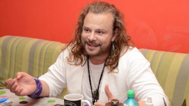 «Βόμβα» από τον Χρήστο Δάντη: «Κρίµα που δεν είµαι οµοφυλόφιλος…» – «Τρέμει» η Ασημίνα Χατζηανδρέου
