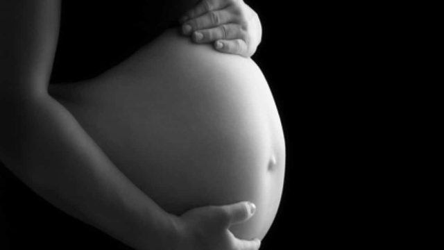 30χρονη γυναίκα κάνει υπέρηχο και αφήνει άπαντες άφωνους – Έμεινε έγκυος ενώ ήταν ήδη έγκυος!