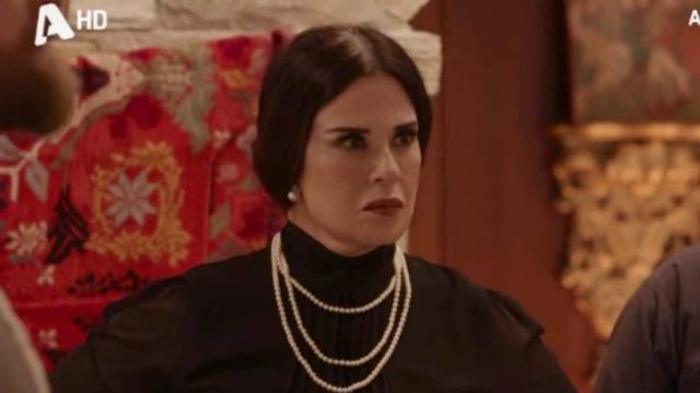 Σασμός:«Ήταν και η Μπουμπουλίνα καλεσμένη στο γάμο;» – Ξεσάλωσε το twitter με την αντίδραση της Καλλιόπης όταν είδε τον Παύλο