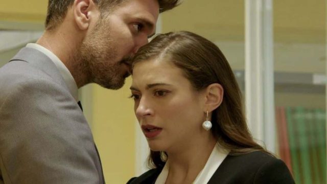 Παγιδευμένοι super spoiler: Καυτή ερωτική βραδιά για Άννα και Δημήτρη