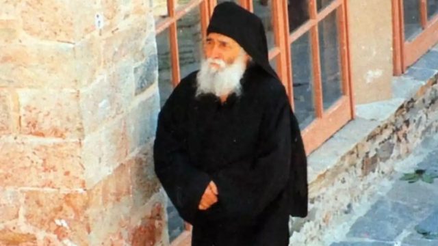 Επιβεβαίωση-φωτιά από τον Άγιο Παΐσιο: «Θα γίνουν όλα όπως τα λέει η προφητεία του Αγίου Κοσμά για την Τουρκία…»