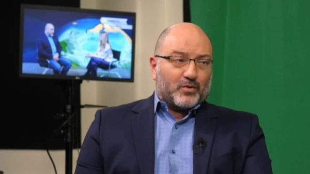 Λάβρος ο Σάκης Αρναούτογλου: «Δεν ανέχομαι ρατσιστικά σχόλια – Θα διαγράφονται λογαριασμοί…» (photo)