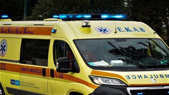 Τραγικος θάνατος 62χρονου στη Λαμία: Πέρασε το αμάξι του από πάνω του, ενώ το επισκεύαζε