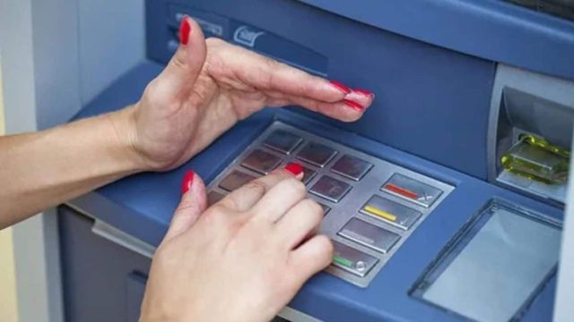 Σάλος στα ΑΤΜ: Αν έχετε αυτό το PIN αλλάξτε το αμέσως – Το ξεκλειδώνουν πανεύκολα