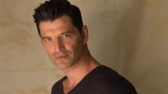 “Τον φοβόμουνα παρα πολύ…” – Σοκαριστική εξομολόγηση για τον Σάκη Ρουβά