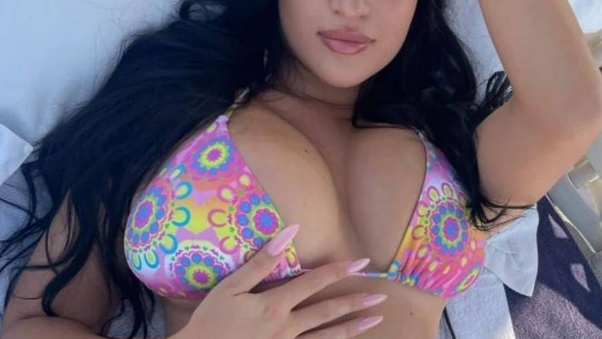 Πληθωρική παίκτρια του Love Island σε αποκαλυπτικές ΦΩΤΟ στο Ντουμπάι