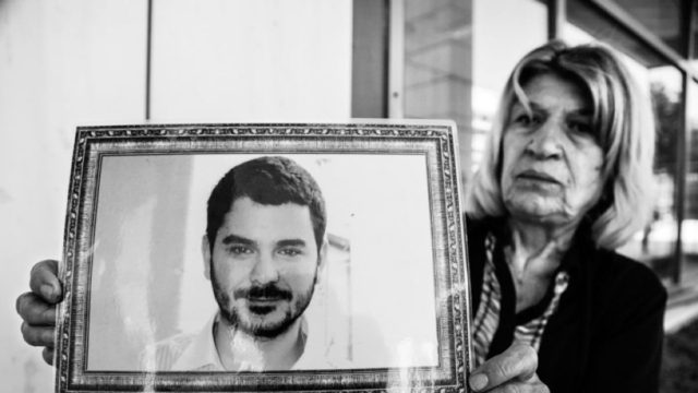 Δολοφονία Μάριου Παπαγεωργίου: Ραγδαίες εξελίξεις με τα οστά που βρέθηκαν σε σπηλιά (Video)