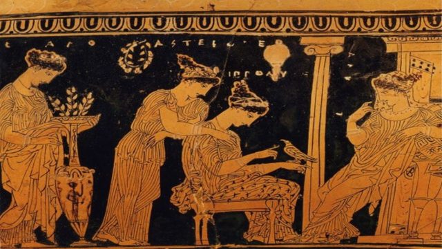 Έτσι αναγνώριζαν οι Αρχαίοι Έλληνες τις ομοφυλόφιλες γυναίκες – Το στοιχείο που αποτελούσε σημείο αναφοράς