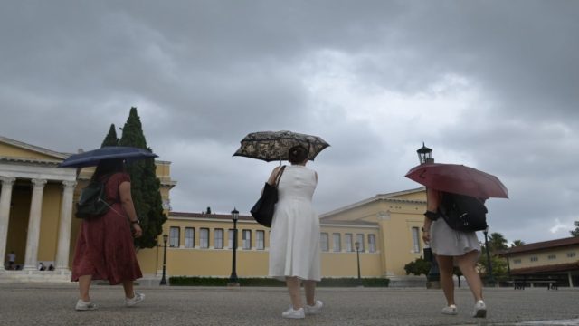 Έκτακτο δελτίο επιδείνωσης του καιρού: Εισέρχεται ο χειμώνας στη χώρα με ισχυρές βροχές, καταιγίδες και χαλάζι