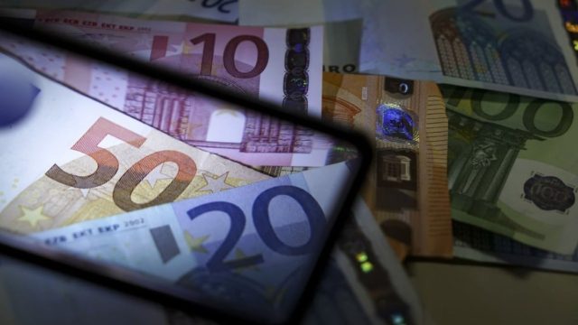 Επίδομα «έκπληξη» για γυναίκες – Ποιες παίρνουν 700 ευρώ
