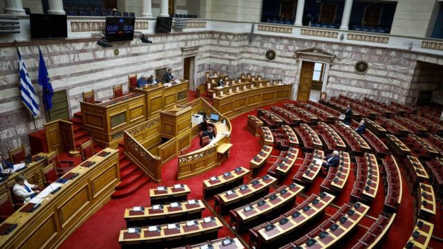 Άμεση δράση για τις παρακολουθήσεις: Στη δημοσιότητα ο νέος νόμος για το «καυτό» θέμα και τη δράση της ΕΥΠ – Τι αλλάζει