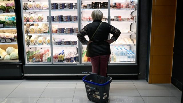 Αλλαγές στα σούπερ μάρκετ με το «καλάθι του νοικοκυριού» – Τι προβλέπει η τροπολογία που ψηφίστηκε στη Βουλή