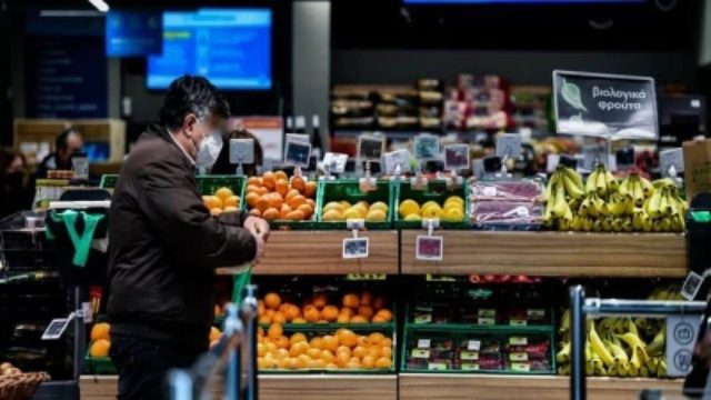 Καλάθι του νοικοκυριού: Δείτε τις νέες λίστες προϊόντων που ανακοίνωσαν 16 σούπερ μάρκετ – Σημαντικές μειώσεις (photo-video)