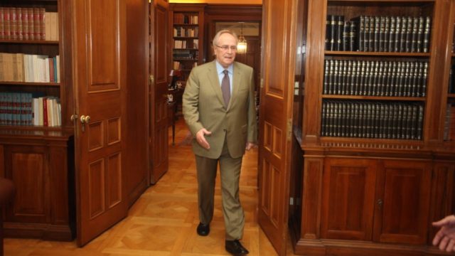 Νικητής της ζωής ο Νίκος Κωνσταντόπουλος: Βγήκε από τη ΜΕΘ μετά από τρεις εβδομάδες μάχης με τον κορωνοϊό
