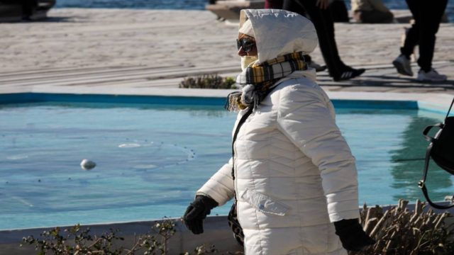«Βαρυχειμωνιά» με γρίπη, RSV και κορωνοϊό περιμένουν οι ειδικοί – Η προειδοποίηση
