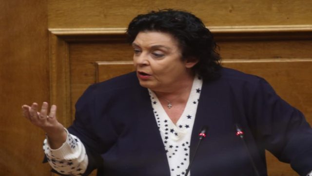 «Στα σχοινιά» η Λιάνα Κανέλλη: Η σοβαρή περιπέτεια με την υγεία της – «Ο ένας μου πνεύμονας είχε…»