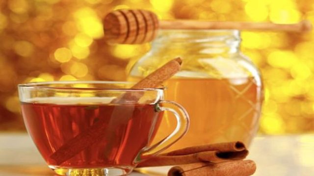 Αυτές είναι θεραπευτικές ιδιότητες της κανέλας με το μέλι που σε δυναμώνουν όσο τίποτα