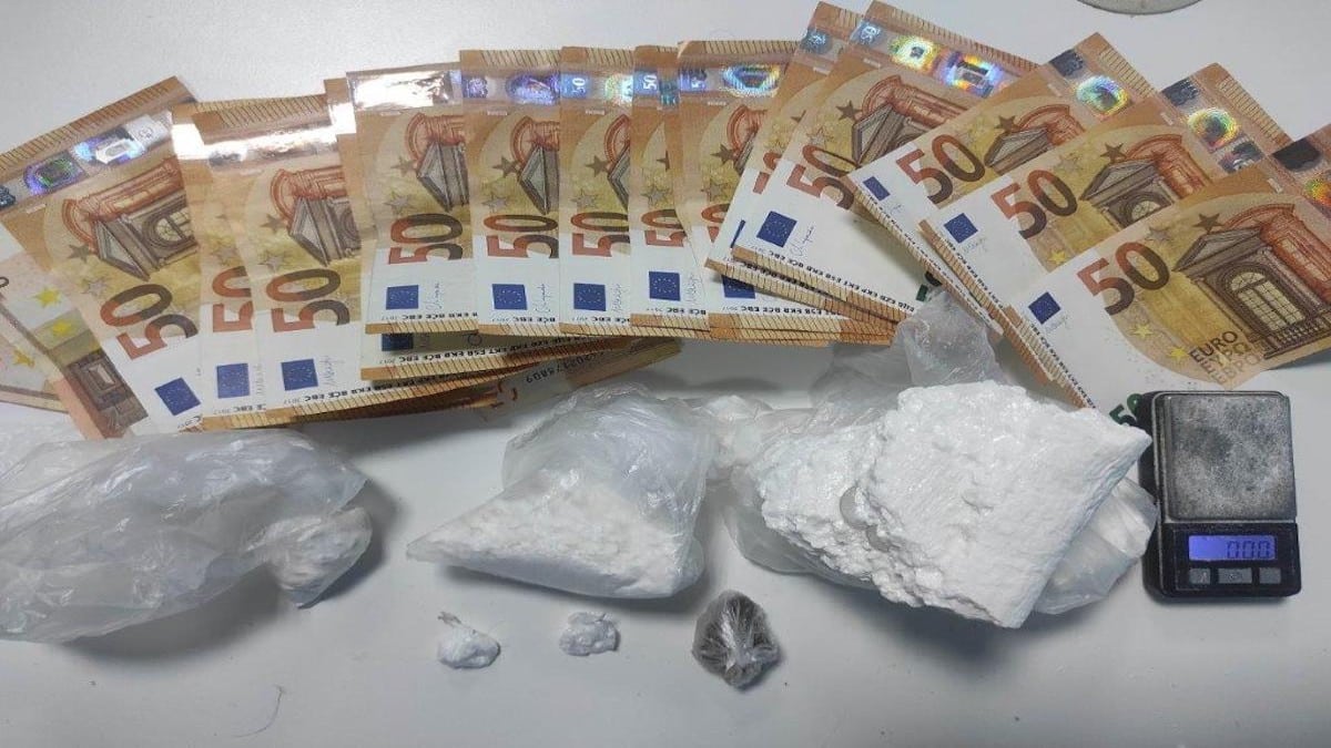 Επιχείρηση ”έφοδος”: Συλλήψεις της Ελληνικής Αστυνομίας για ναρκωτικά στην Αττική