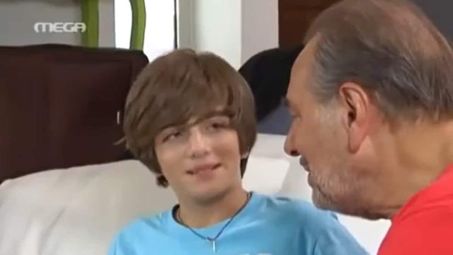 Έγινε ολόκληρος άνδρας και άφησε την Ελλάδα: Δείτε πώς είναι σήμερα και με τι ασχολείται ο γιος της Λεκάκη από το «Όλα στον αέρα»