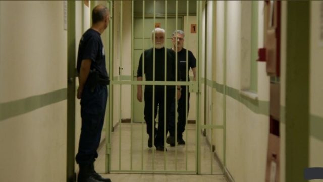 «Ναι ΑΝΤ1 εκεί; Σας έχω καταθέσει μήνυση και αγωγή για διακοπή της σειράς…» – Πανζουρλισμός στο Twitter για τους «Παγιδευμένους»