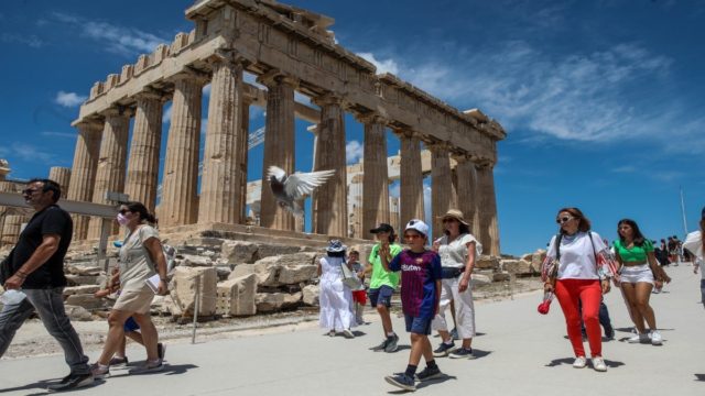 Το θαύμα των Αρχαίων Ελλήνων: Αυτός είναι ο πραγματικός λόγος που ο Παρθενώνας μένει για 2500 χρόνια όρθιος χωρίς θεμέλια!