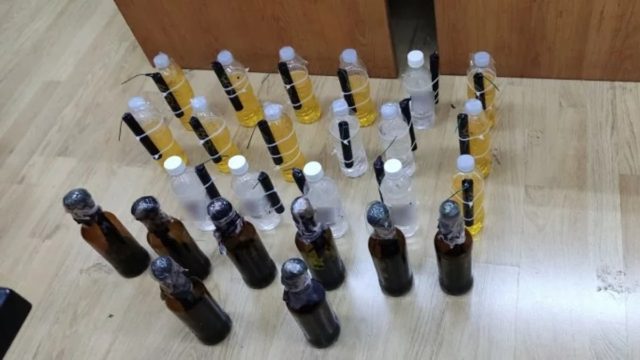 «Ντου» της Αστυνομίας στο Πολυτεχνείο: Βρήκαν ολόκληρο «οπλοστάσιο» με μολότοφ, εκρηκτικούς μηχανισμούς και στυλιάρια
