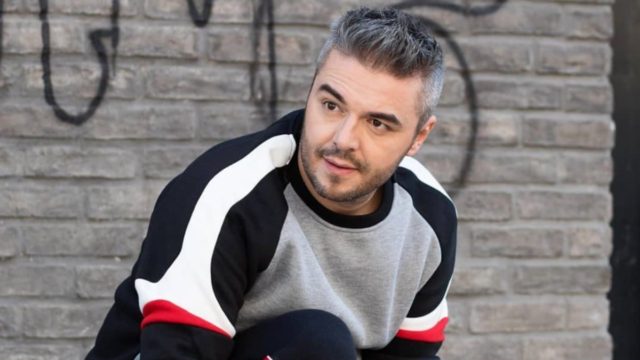«Φωτοτυπία» του μπαμπά του: Αυτός είναι ο γιος του Πέτρου Πολυχρονίδη (photo)