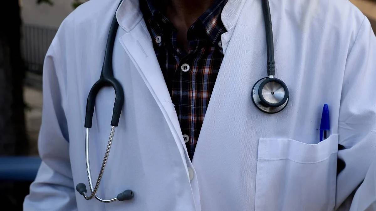 Προσωπικός γιατρός με συνεχιζόμενα «αγκάθια»: Έρχονται νέες αλλαγές λόγω έλλειψης ειδικών γιατρών – Στροφή 180 μοιρών Πλεύρη