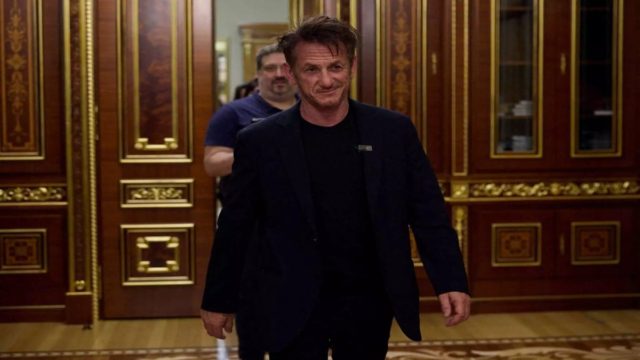 Ουκρανία: Και το όσκαρ πάει στον…Ζελένσκι – Ποιος του παρέδωσε το βραβείο του