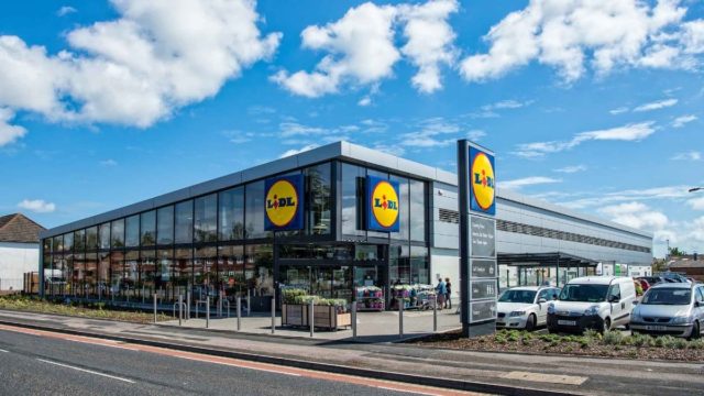 Ανατροπή στα Lidl μέσα στο 2023 – Η εταιρεία το πήρε απόφαση και «σκορπίζει» πανικό!