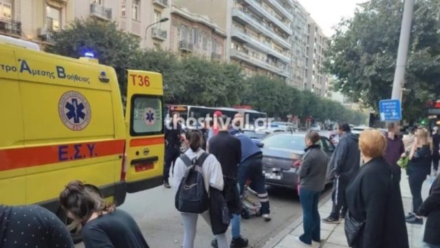Σοκ στη Θεσσαλονίκη: 18χρονη κρεμάστηκε στο όχημα του πατέρα της μετά από καβγά και εκείνος πάτησε γκάζι