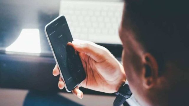 2 τηλεφωνικές απάτες σε κινητά: Αν απαντήσετε σ’ αυτόν τον αριθμό θα χρεωθείτε 1000 ευρώ και σ’ αυτόν 100!