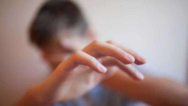Πετράλωνα: Μια ζωγραφιά 11χρονης απεικονίζει τις πράξεις του πατέρα προς τα παιδιά – Μαρτυρία ιδιοκτήτρια καφετέριας