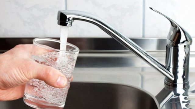 Alert! Μην πιείτε νερό από τη βρύση σε αυτές τις περιοχές – Τι εντοπίστηκε
