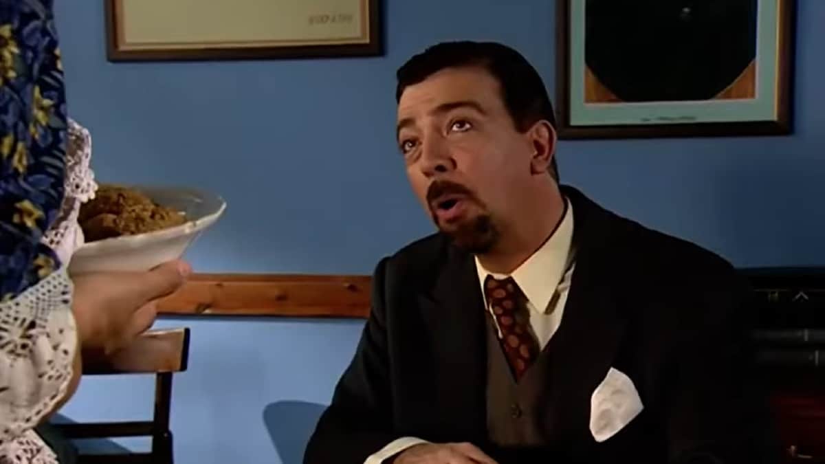Εξαφανίστηκε από την τηλεόραση κι έγινε άλλος άνθρωπος 14 χρόνια μετά: Δείτε πώς είναι σήμερα και με τι ασχολείται ο Χαρίλαος από το «Δεληγιάννειο Παρθεναγωγείο»
